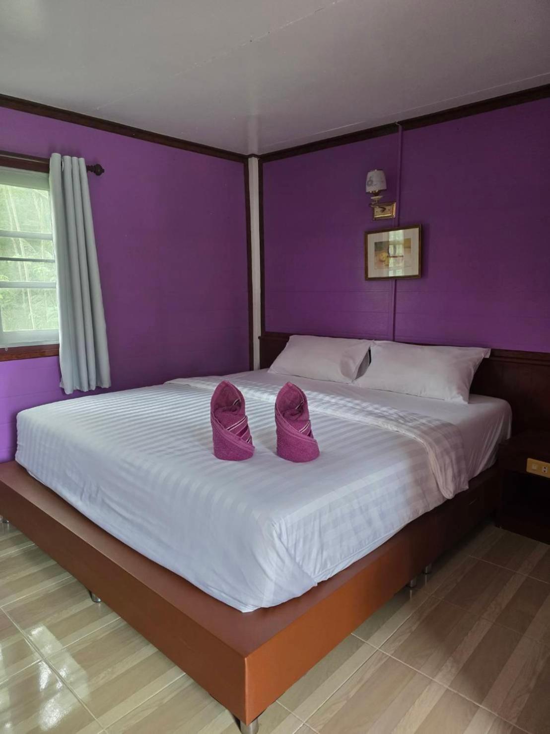 מלון באנג סאפאן Haad Somboon House מראה חיצוני תמונה
