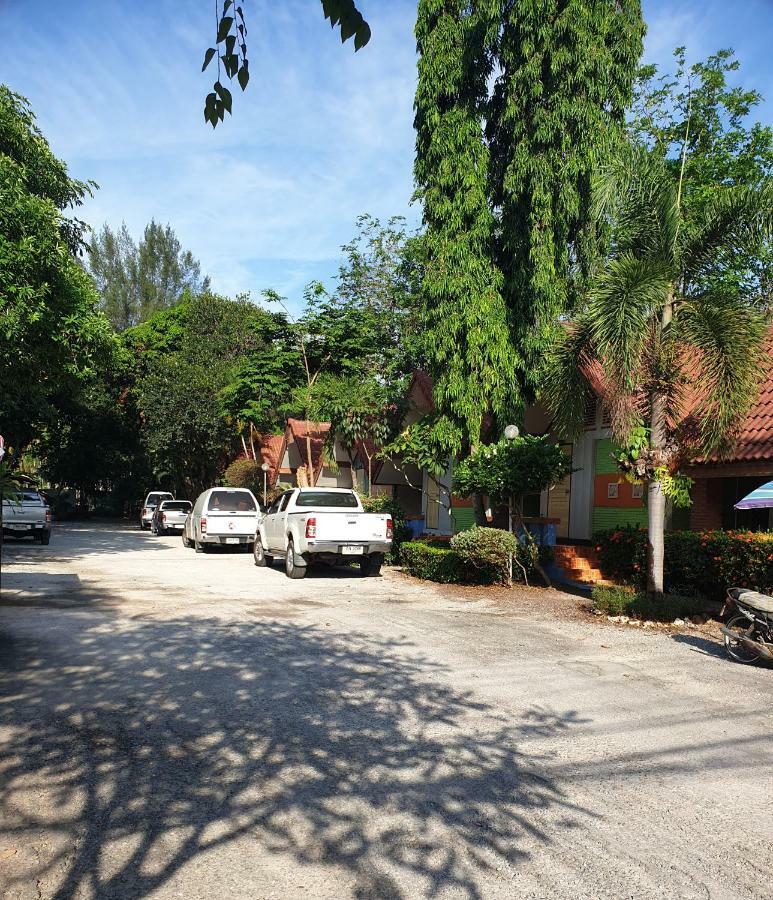 מלון באנג סאפאן Haad Somboon House מראה חיצוני תמונה